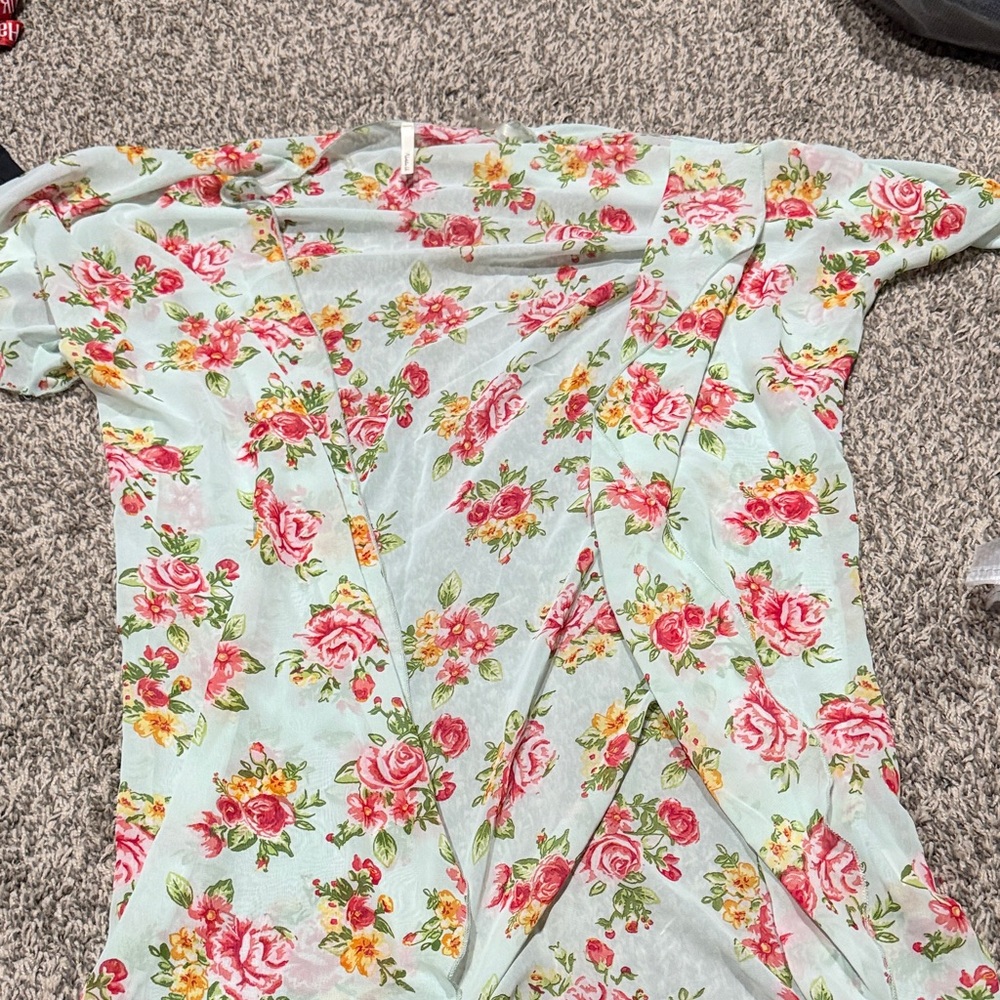 Airy women’s kimono style top